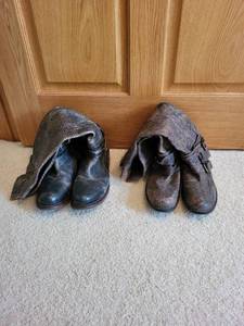 lot 654 image: Set of 2 Pairs of Womens Genuine Leather Boots