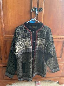 lot 533B image: Norsk Wear 100% Wool Norwegian Sweater XL with Embroidered Details