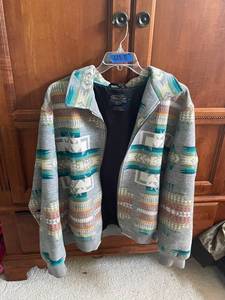 lot 612B image: Pendleton Woollen Mills Chief Joseph Pattern Jacket XX-Large - Elbow Tear