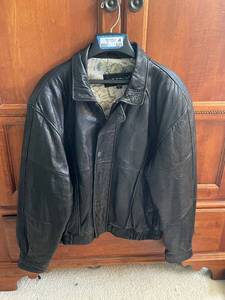 lot 625A image: Giverny XL Black Leather Jacket with Map Lining