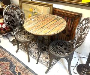 lot 25 image: Cast Iron Bistro Set Tulip Pattern