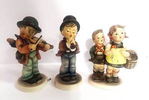 lot 40 image: Hummel Figurines Serenade, Little Fiddler and  To Market