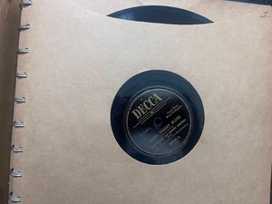 lot 88 image: Vintage Book of 12-78RPM Records Bing Crosby