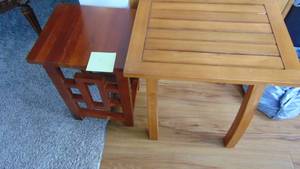 lot 50 image: 2-Smaller Newer Side Tables