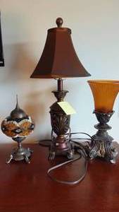 lot 75 image: 3- Accent Lamps