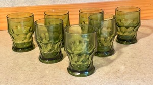 lot 24 image: Set of 8 Viking Glass Georgian Honeycomb Green Low Ball Tumblers