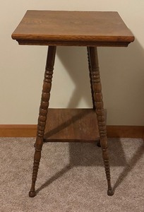 lot 56 image: Antique Oak Two Tier Splayed Leg Accent Table