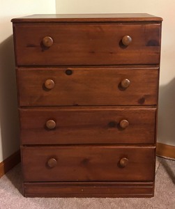 lot 59 image: Vintage Four Drawer Dresser