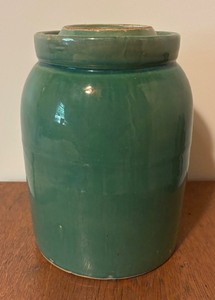 lot 142 image: Vintage Salt Glazed Stoneware Lidded Crock