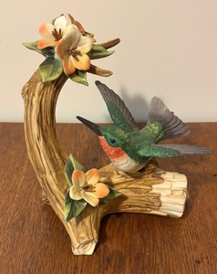 lot 146 image: Ruby Throated Hummingbird Figurine by Andrea by Sadek