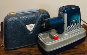 lot 165 image: Vintage TDC Vivid Showpak 300 Slide Projector