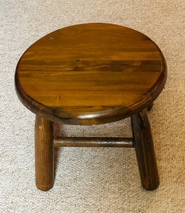 lot 161 image: Petite Vintage Dark Wood Foot  Step Stool