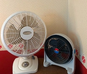 lot 110 image: Two Room Fans, Lasko Oscillating Performance Table Fan and 3 Speed and Kool Operator Jr Table Fan 3 Speed