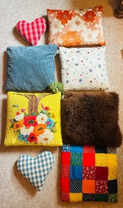 lot 79 image: Variety of Vintage Accent  Throw Pillows