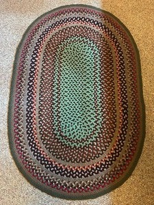 lot 76 image: American Classic Green Multi Wool Blend Country Braided Round Rug