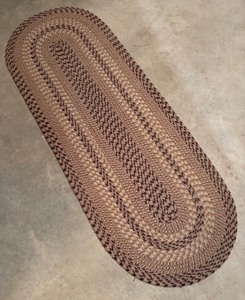lot 191 image: Beautiful Vintage Braided Rug
