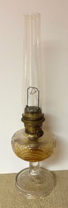 lot 223 image: Vintage Aladdin Oil Lamp