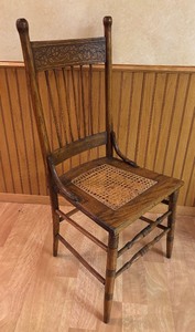lot 232 image: Antique American Carved Oak Pressed Back Spindle Dining Chair