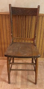 lot 282 image: Vintage Wooden Pressed Back Chair
