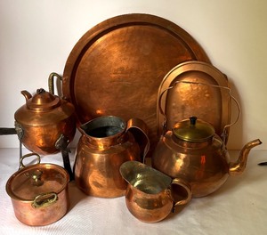 lot 299 image: Vintage Copper Platters, Pots, Petite Pitchers and More