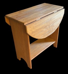 lot 308 image: Vintage Drop Leaf Accent Table