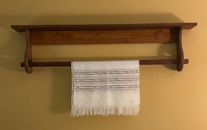 lot 318 image: Vintage Wooden Wall Shelf with Decorative Linen