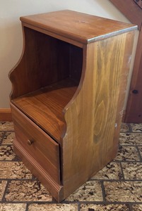 lot 323 image: Vintage Wooden Nightstand  Side Table with Drawer and Shelf