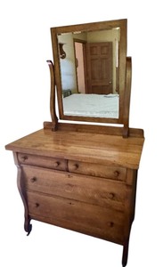 lot 4 image: Antique Wooden Dresser with Mirror
