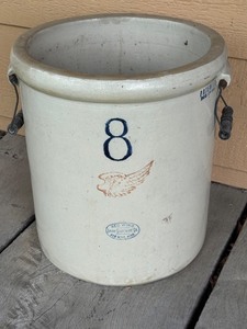 lot 9 image: Vintage Red Wing Stoneware 8 Gallon Crock with Handles