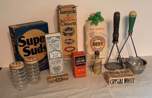 lot 388 image: Collection of Vintage Kitchenware with Original Packaging, Vintage Anchor Hocking Ribbed Tulip Salt and Pepper Shakers and More