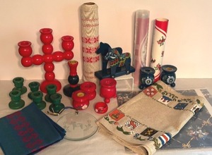 lot 390 image: Collection of Vintage Scandinavian Decorative Items