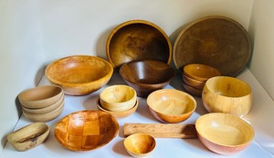 lot 404 image: Collection of 13 Wooden Decorative Bowls with Varying Wear