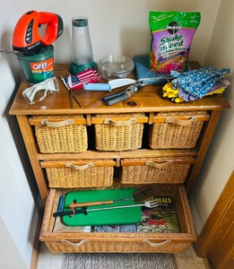 lot 167 image: Wooden Storage Unit with Six Wicker Baskets and Gardening Items