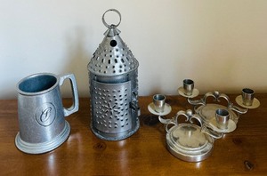 lot 172 image: Assorted Vintage Items