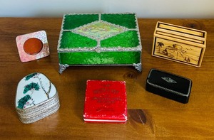 lot 174 image: Assorted Vintage Trinket Boxes
