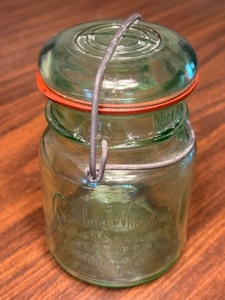 lot 19C image: Vintage Grandma Wheatons Old Fashioned Recipe Canning Jar, 6