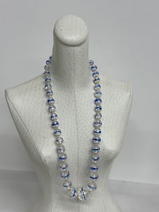lot 42J image: Vintage 17 Beaded Necklace with Foil Accent