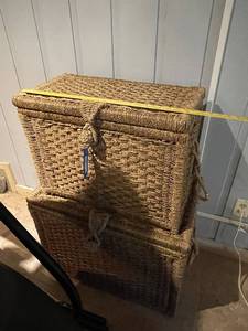 lot 208 image: Set of 2 Large Wicker Storage Baskets