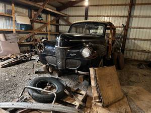 lot 3 image: 1941 Ford Woodie Wagon Project Car