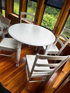 lot 23 image: White Wooden Dining Table with 4 Chairs Set