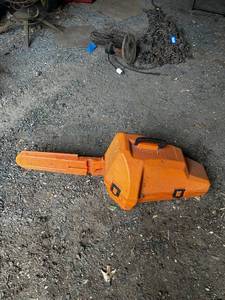 lot 49 image: Used STIHL 026 Chainsaw with Protective Case