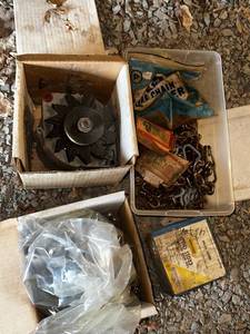 lot 70 image: Lot of Car Alternator and Tire Chains with Packaging