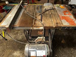 lot 84 image: Used Craftsman 10-Inch Table Saw with Stand