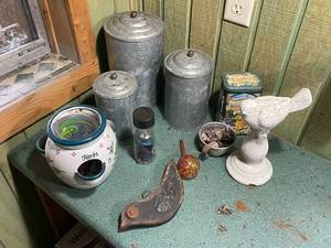 lot 98 image: Rustic Kitchen and Garden Decor Collection with Herb Jar