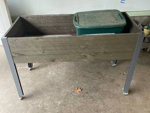 lot 101 image: Mobile Planter Box with Casters
