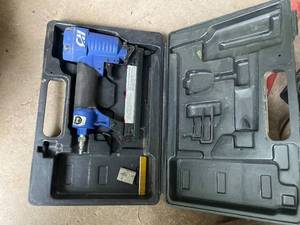 lot 126 image: Campbell Hausfeld Pneumatic Nail Gun with Carry Case