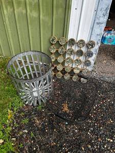 lot 160 image: Lot of Metal Basket, Grill Tray, and Trivet Set