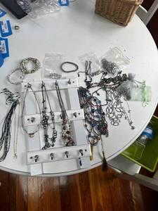 lot 188 image: Assorted Jewelry Collection including Necklaces and Bracelets