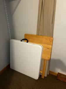 lot 420 image: Set of 2 Folding Tables - Wood and Plastic
