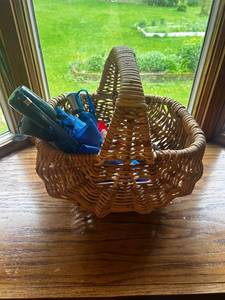 lot 428 image: Assorted Compact Umbrellas and Beauty Accessories with Wicker Basket